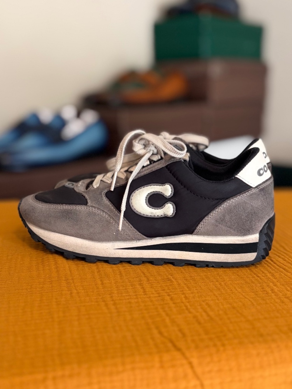 *pre-loved* Coach runner sneaker